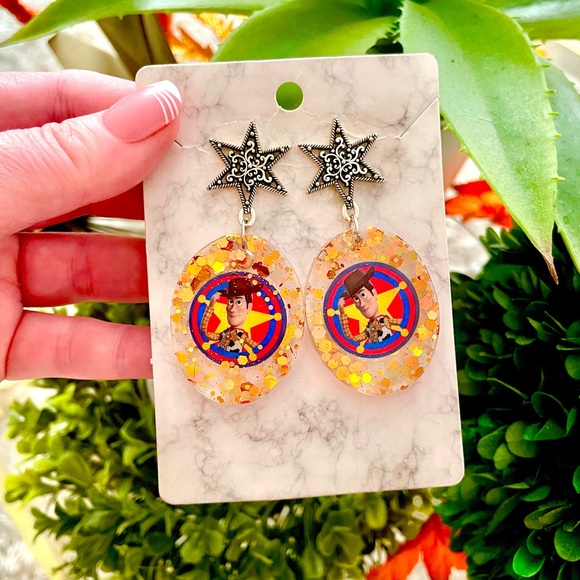 Woody Acrylic Dangle Earrings - Picture 2 of 4